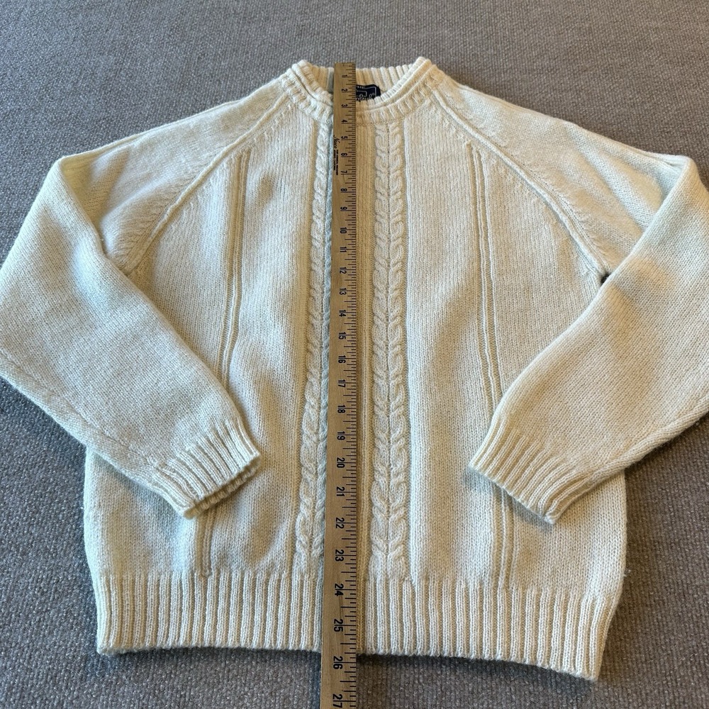 The Woolrich Womans White Size Large Sweater 100% Wool - Picture 7 of 9